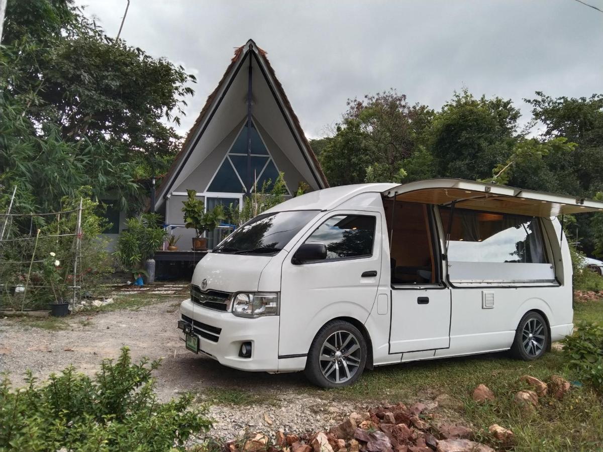 Royal Mountain View Ratchaburi Villa Luaran gambar